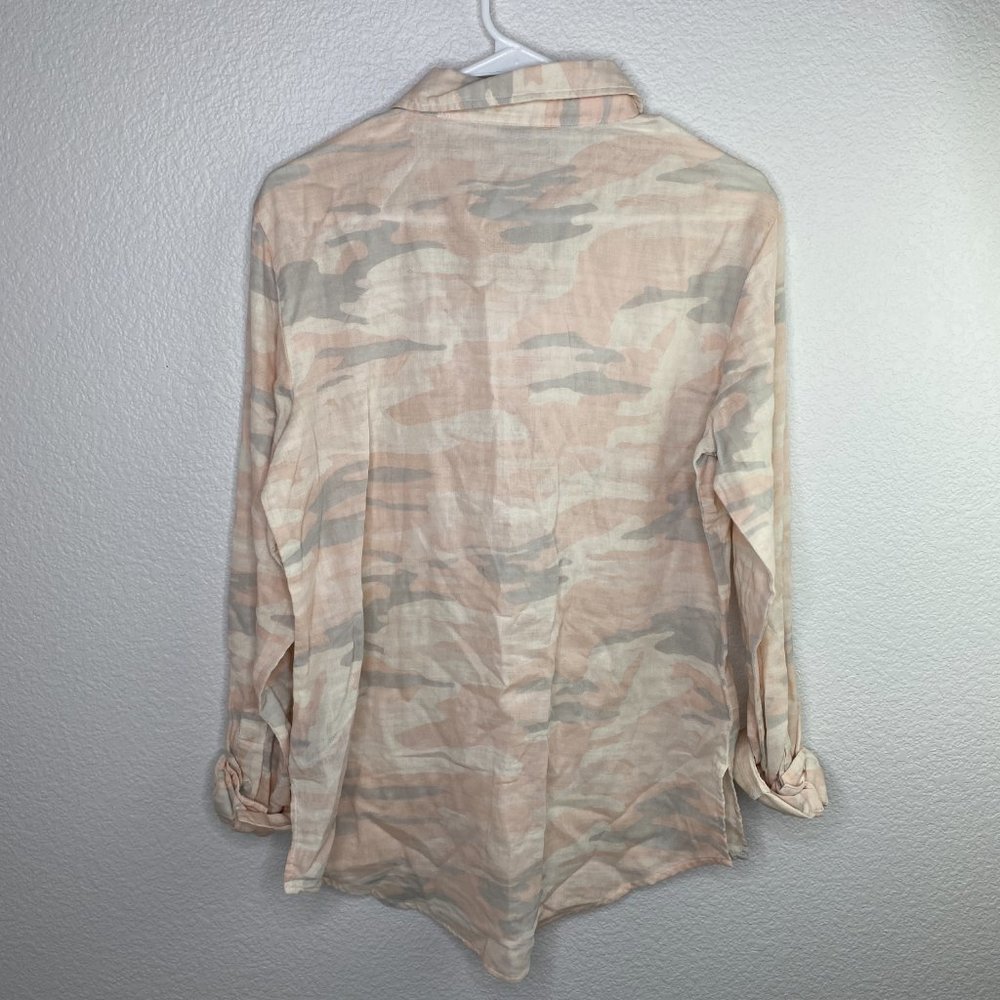 NWOT Sanctuary Favorite Boyfriend Shirt Camo Pink - Picture 8 of 13